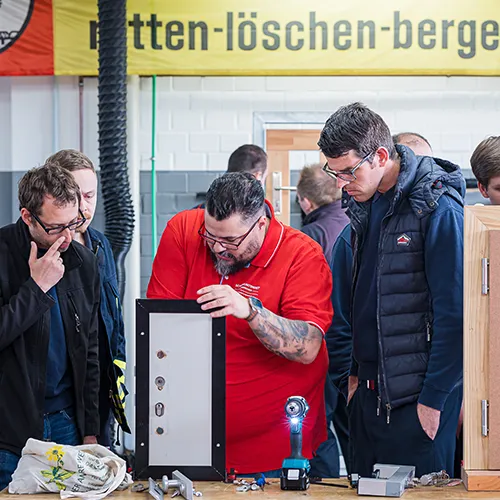 Einsatznahes Türöffnungstraining im Seminar